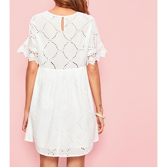 White Short Sleeve Guipure Lace Cut Out Dress - Picture 2 of 6